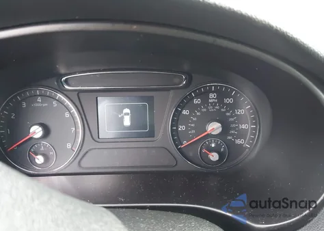 2017 Kia Sorento 2.4L Lx z USA, uszkodzony, nr VIN 5XYPG4A37HG275574